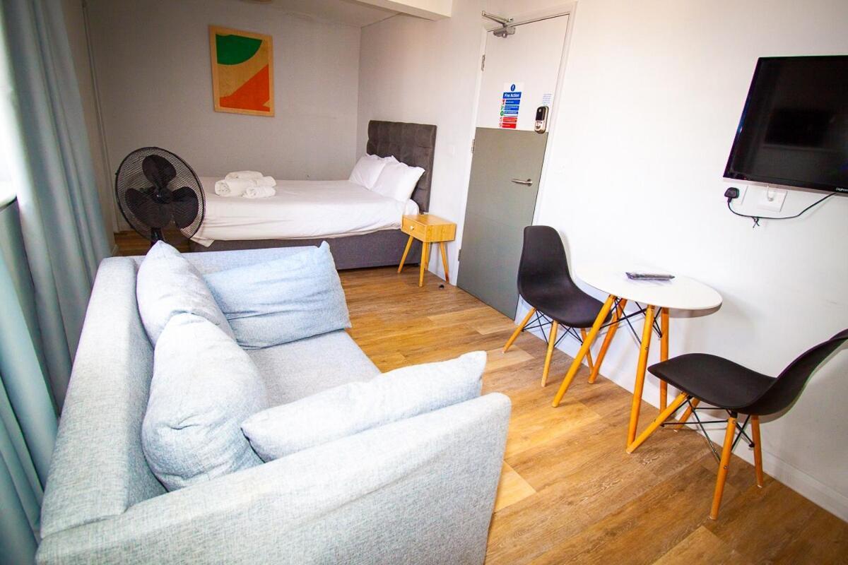 גרייט יארמאות Oyo Studiotel Gy - Modern Hotel Apartments מראה חיצוני תמונה